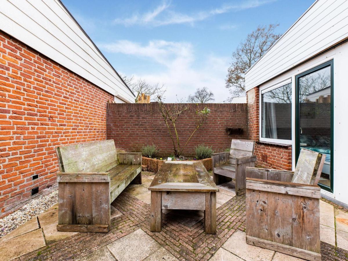 Endearing Holiday Home In Noordwijkerhout With Garden Bbq Exterior foto